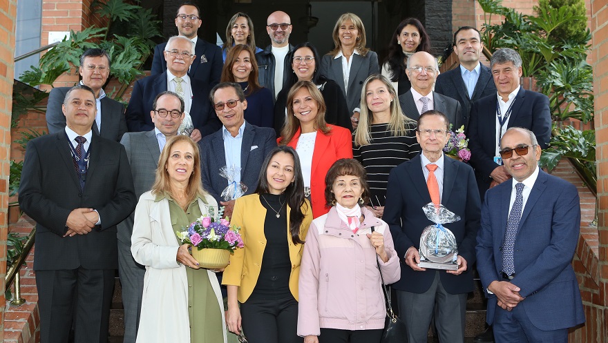 Foto de los miembros eméritos  del cuerpo médico de Colsanitas.